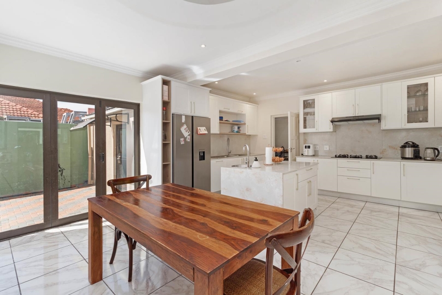 4 Bedroom Property for Sale in Milnerton Western Cape